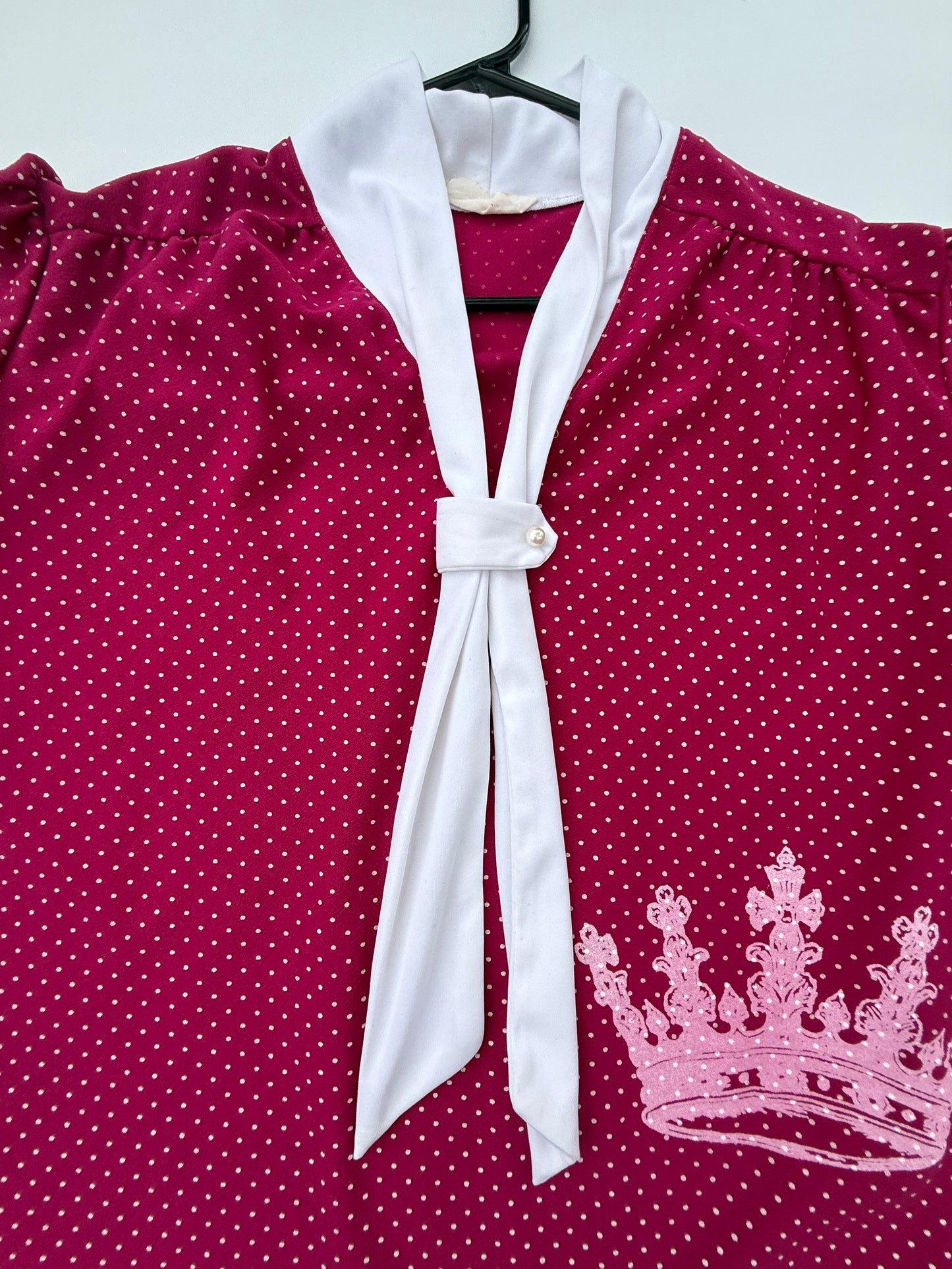 Crown Collection Vintage Dark Pink Polka Dot Dress Shirt with White Tie – Size Large