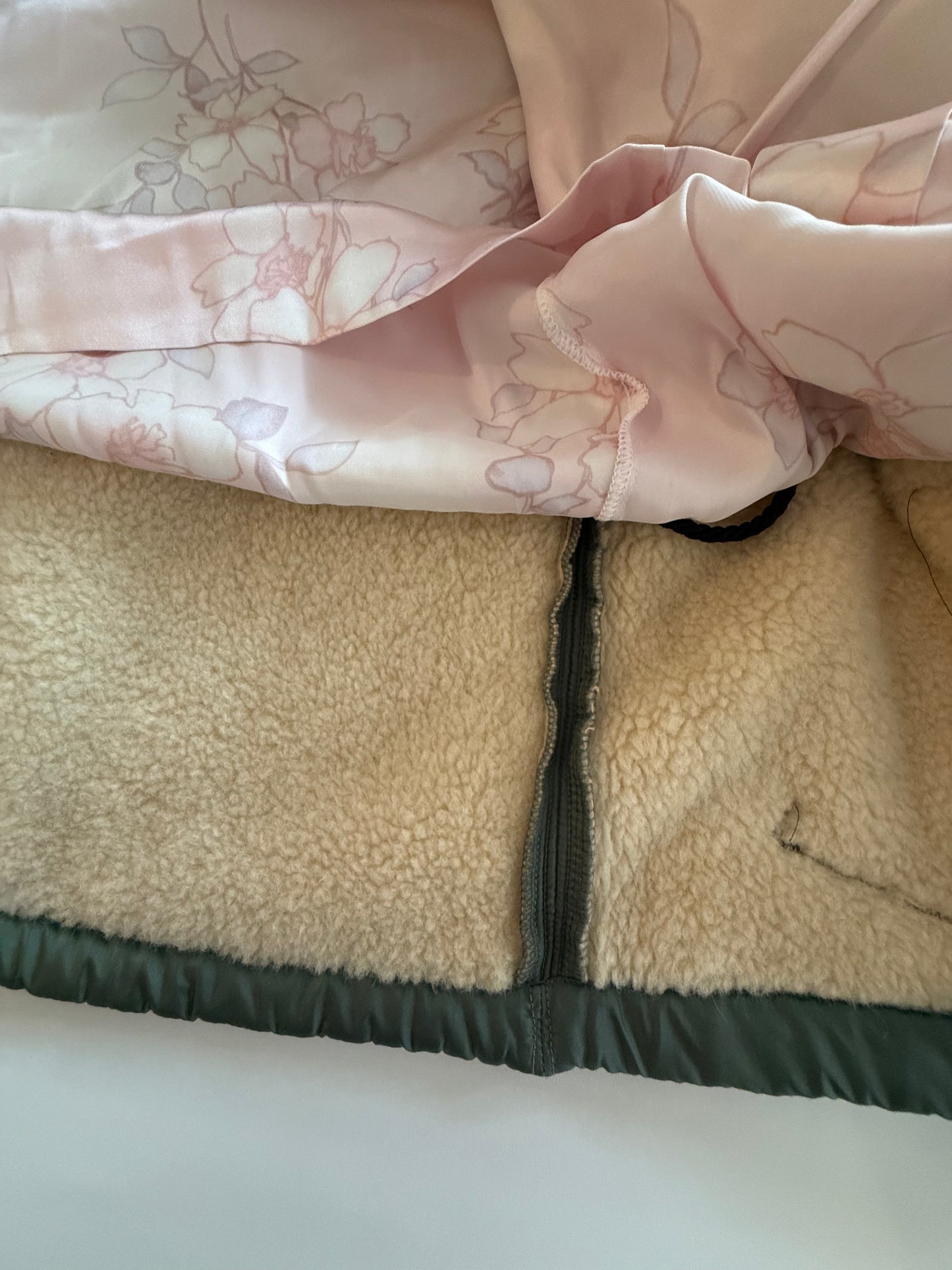 Voza Reworked Army Green Winter Jacket – Vintage Military Liner with Red Buttons & Satin Interior