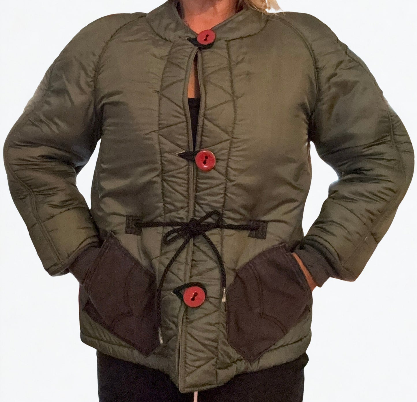 Voza Reworked Army Green Winter Jacket – Vintage Military Liner with Red Buttons & Satin Interior