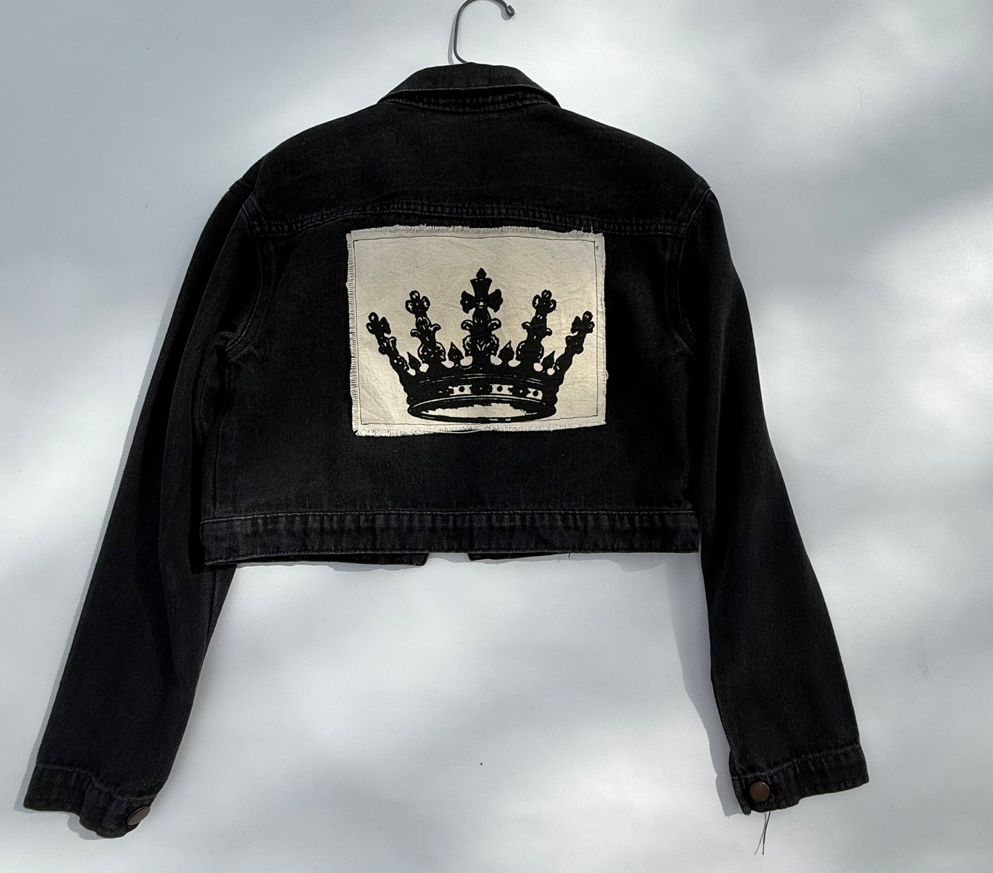 Crown Collection Women’s Black Cropped Denim Jacket – Size Small