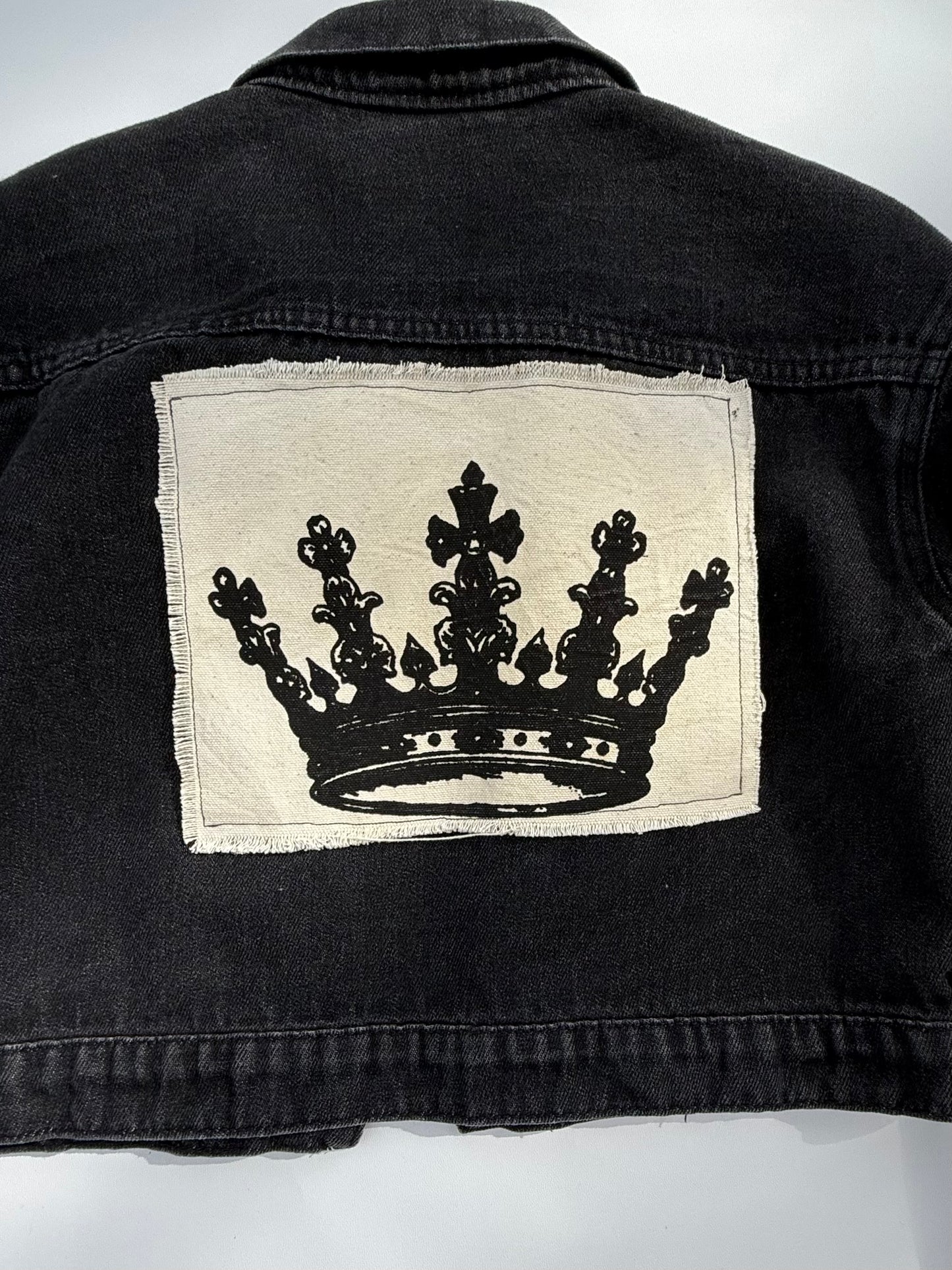 Crown Collection Women’s Black Cropped Denim Jacket – Size Small